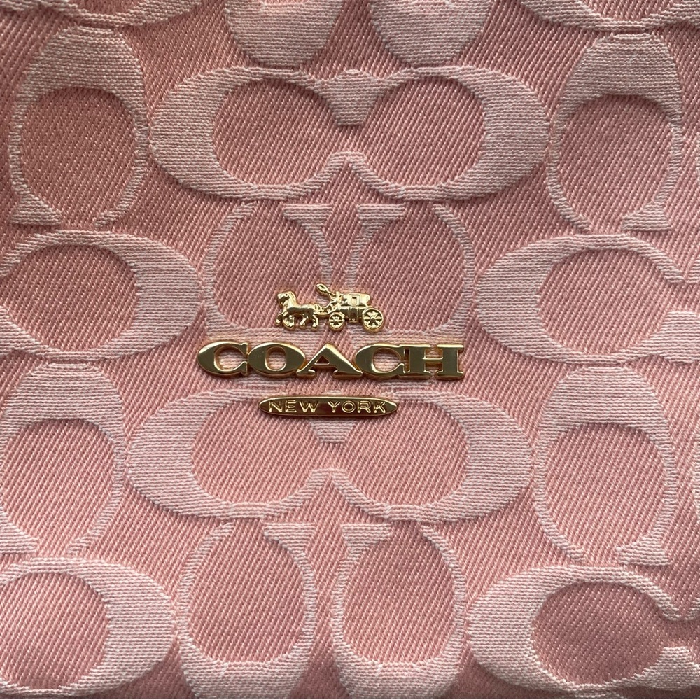 Coach Pink Signature Jacquard Shoulder Bag with Gold Hardware - Picture 2 of 9